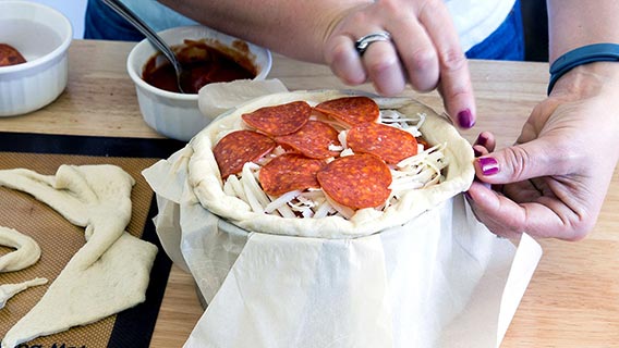 oh-yes-we-did-pepperoni-pizza-cake_07